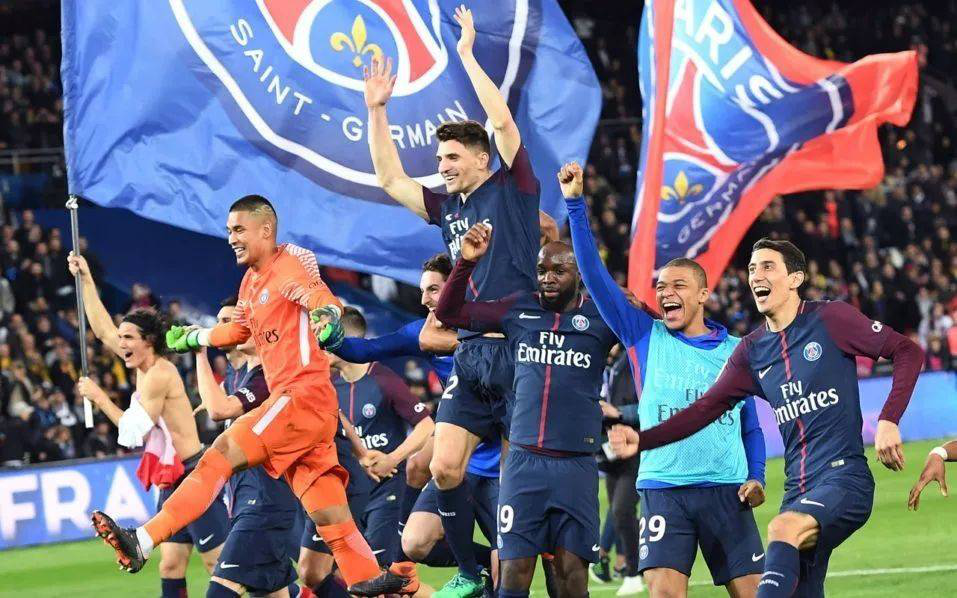  法甲赛季最佳阵容揭晓，巴黎四将入围成赢家  