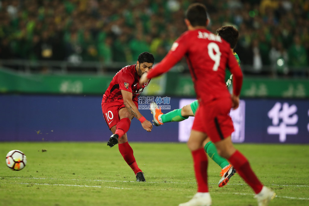  多特客场不敌美因茨，争冠形势急转直下  