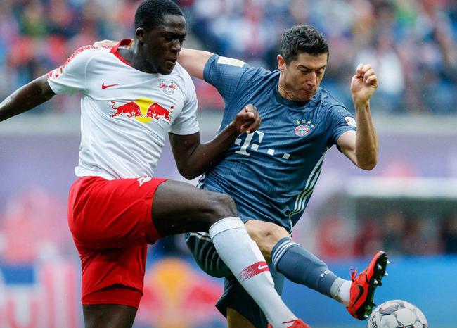  莱比锡RB客场逼平拜仁，争冠悬念持续升温